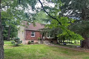 8 Mountain View, Suffern, NY 10901 - Photo 2