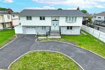 107 Beverly Road, Massapequa, NY 11758 - Photo 36