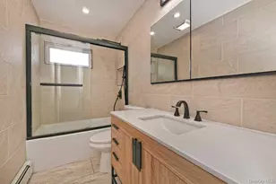 107 Beverly Rd, Massapequa, NY 11758 - Photo 20