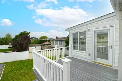 107 Beverly Road, Massapequa, NY 11758 - Photo 28