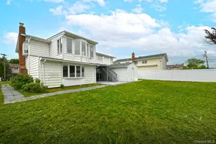 107 Beverly Rd, Massapequa, NY 11758 - Photo 32