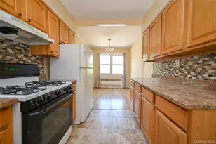 32-69 38th St, Astoria, NY 11103 - Photo 12