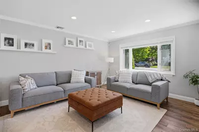 51 Fox Boulevard, Massapequa, NY 11758 - Photo 8