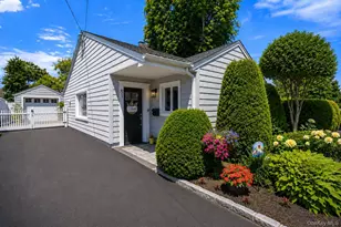 51 Fox Blvd, Massapequa, NY 11758 - Photo 4