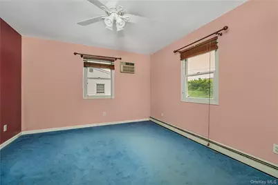 88 Bloomingdale Road, Levittown, NY 11756 - Photo 16