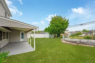 88 Bloomingdale Rd, Levittown, NY 11756 - Photo 22