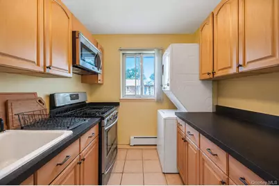 57 Adams Road #2D, Central Islip, NY 11722 - Photo 6