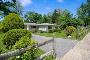 14 Campus Dr, Farmingville, NY 11738 - Photo 2