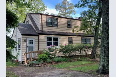 900 Mason Drive, Cutchogue, NY 11935 - Photo 2