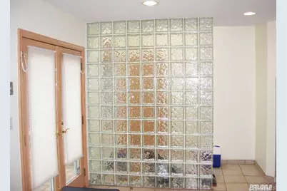 48 Orchard Beach Boulevard, Port Washington, NY 11050 - Photo 8