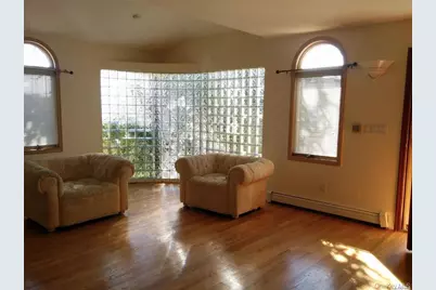 48 Orchard Beach Boulevard, Port Washington, NY 11050 - Photo 4