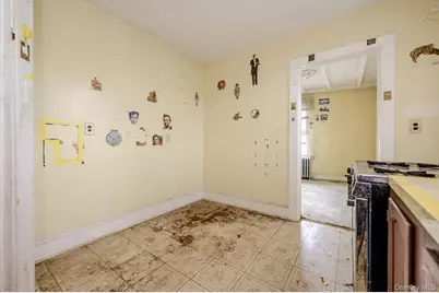 299 Tompkins Avenue, Yonkers, NY 10703 - Photo 16