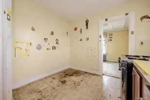 299 Tompkins Ave, Yonkers, NY 10703 - Photo 16