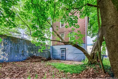 299 Tompkins Avenue, Yonkers, NY 10703 - Photo 26