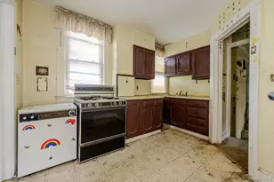 299 Tompkins Ave, Yonkers, NY 10703 - Photo 14