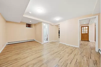 261 E 239th Street, Bronx, NY 10470 - Photo 40