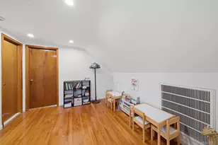 1905 Park Ave, East Meadow, NY 11554 - Photo 24