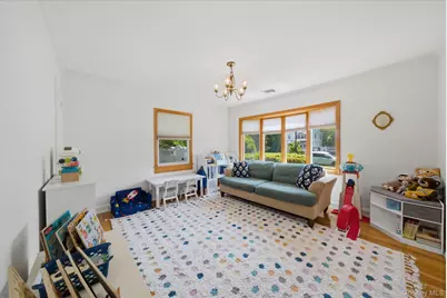 1905 Park Avenue, East Meadow, NY 11554 - Photo 12