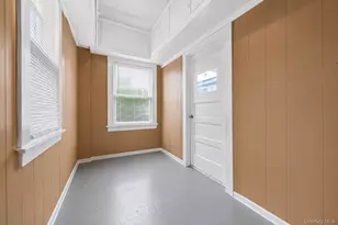 123 Oliver Ave, Yonkers, NY 10701 - Photo 8
