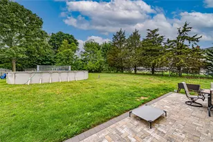 4 Country Greens Dr, Holtsville, NY 11742 - Photo 26