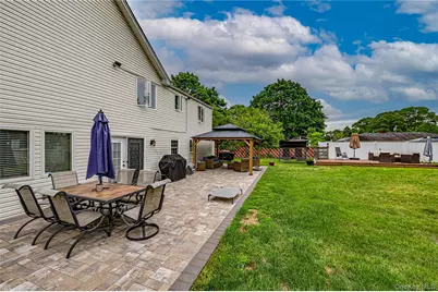 4 Country Greens Drive, Holtsville, NY 11742 - Photo 22