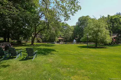 81 Estate Drive, Jericho, NY 11753 - Photo 32