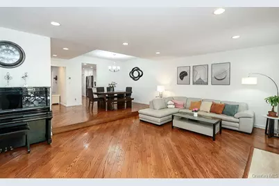 81 Estate Drive, Jericho, NY 11753 - Photo 8