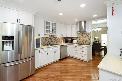81 Estate Drive, Jericho, NY 11753 - Photo 4