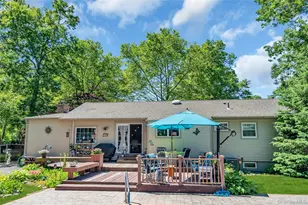 25 Del Pl, Hauppauge, NY 11788 - Photo 30