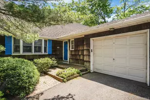 27 Arcadia Dr, Dix Hills, NY 11746 - Photo 8