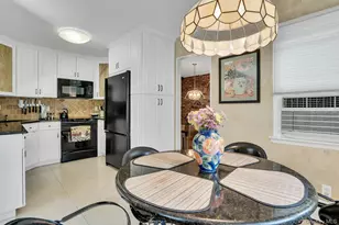 27 Arcadia Dr, Dix Hills, NY 11746 - Photo 20
