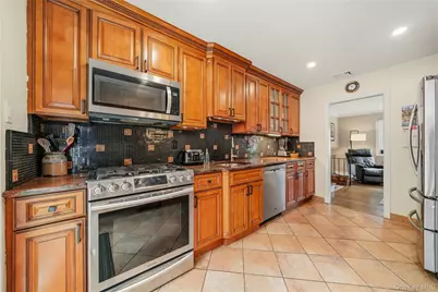 4 Forest Knoll Drive, Suffern, NY 10901 - Photo 10