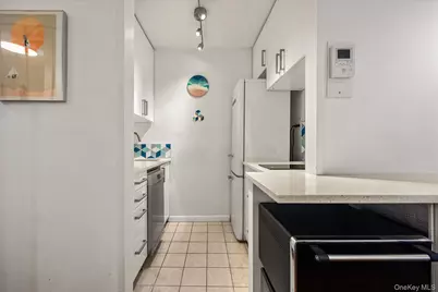579 W 215 Street #5C, New York, NY 10034 - Photo 6