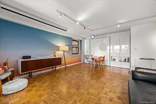 579 W 215th St, New York, NY 10034 - Photo 4