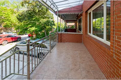 79-19 149th Street, Kew Gardens, NY 11367 - Photo 2