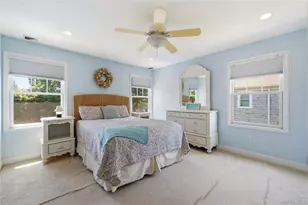 28 Hemlock Ln, Bay Shore, NY 11706 - Photo 22