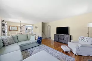 28 Hemlock Ln, Bay Shore, NY 11706 - Photo 6