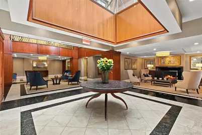 5000 Royal Court #5101, North Hills, NY 11040 - Photo 34