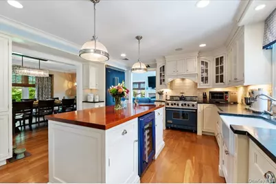 5 Fox Hunt Court, Cold Spring Harbor, NY 11724 - Photo 14