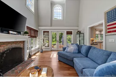 5 Fox Hunt Court, Cold Spring Harbor, NY 11724 - Photo 8