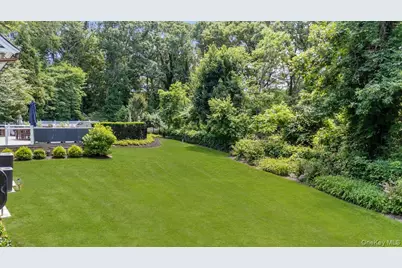 5 Fox Hunt Court, Cold Spring Harbor, NY 11724 - Photo 36