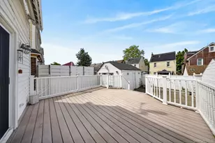 90-06 210th Pl, Queens Village, NY 11428 - Photo 18
