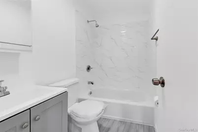 437 Torry Avenue, Bronx, NY 10473 - Photo 24