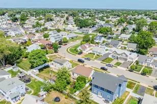 68 Crescent Ln, Levittown, NY 11756 - Photo 44