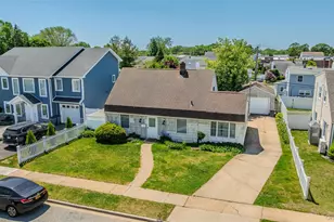 68 Crescent Ln, Levittown, NY 11756 - Photo 46