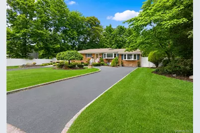 9 Holly Street, Centereach, NY 11720 - Photo 2