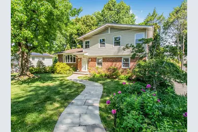 36 Balmoral Crescent, White Plains, NY 10607 - Photo 2