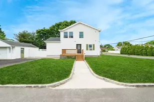 72 Peckham Ave, Islip, NY 11751 - Photo 24