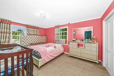 72 Peckham Avenue, Islip, NY 11751 - Photo 16