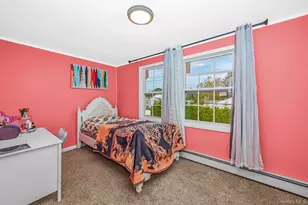 72 Peckham Ave, Islip, NY 11751 - Photo 12